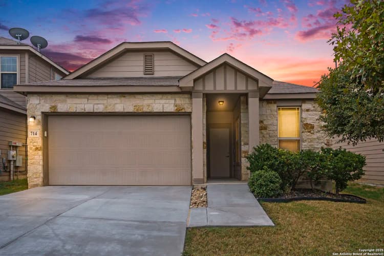 714 Pelican Bch, San Antonio, TX 78221